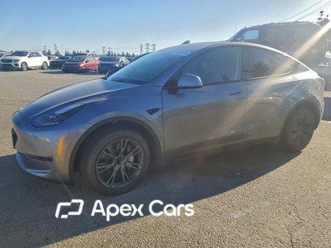 Tesla Model Y 2024 - Zdjęcie 1 z 15