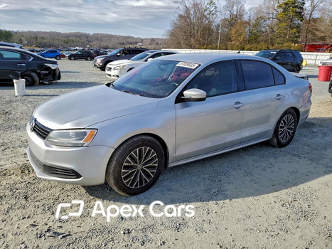 Volkswagen Jetta 2012 - Image 1 of 13