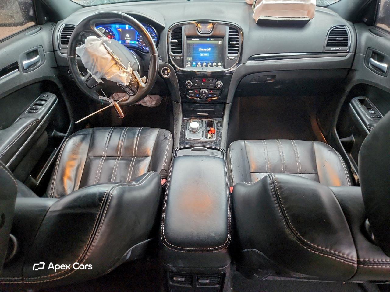 Chrysler 300 2022