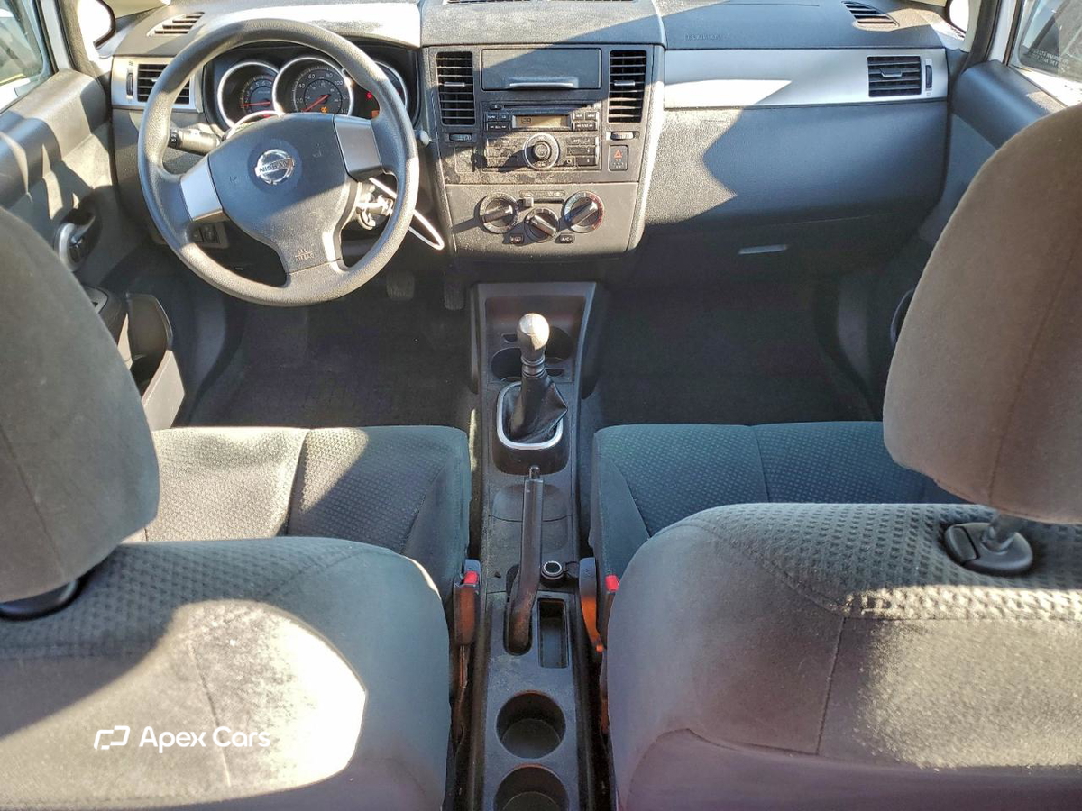 Nissan Versa 2012