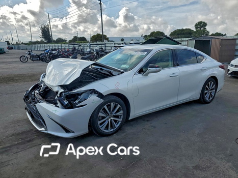 Lexus ES 2020 - Image 1 of 12