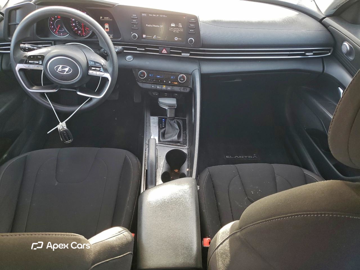 Hyundai Elantra 2023