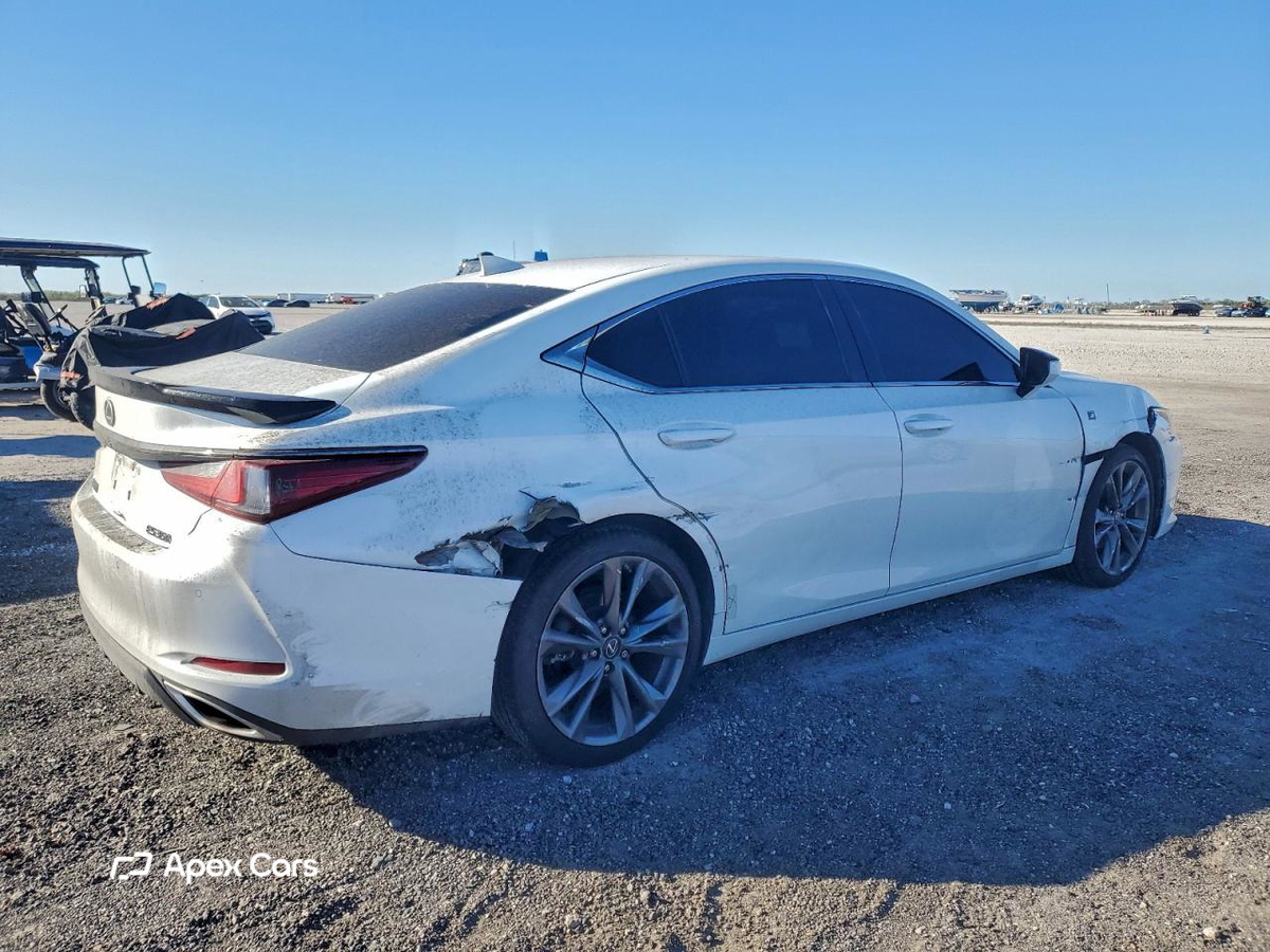 Lexus ES 2019