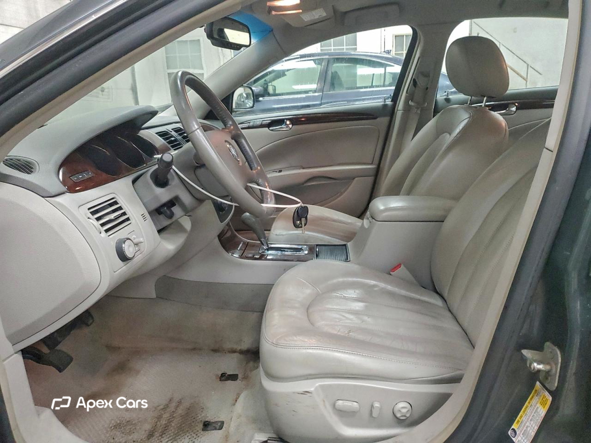 Buick Lucerne 2011