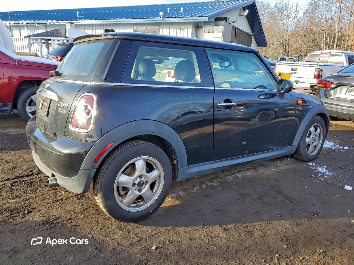 MINI Cooper 2011