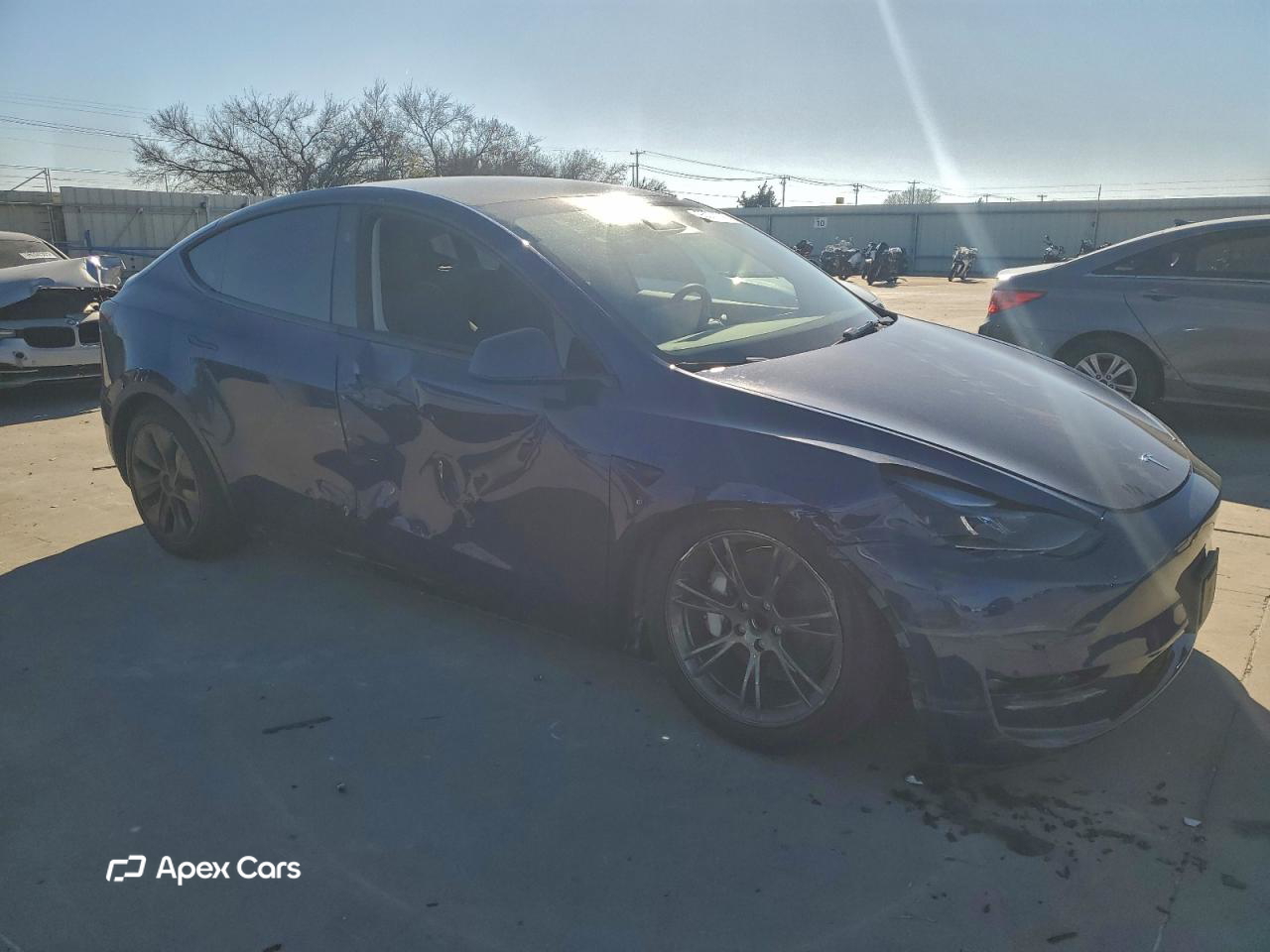 Tesla Model Y 2024