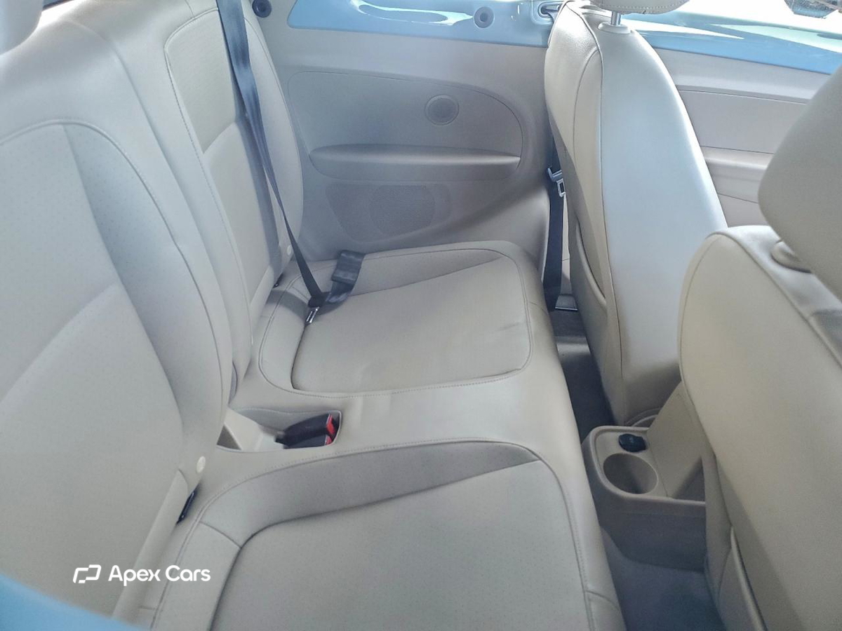 Volkswagen Beetle 2015