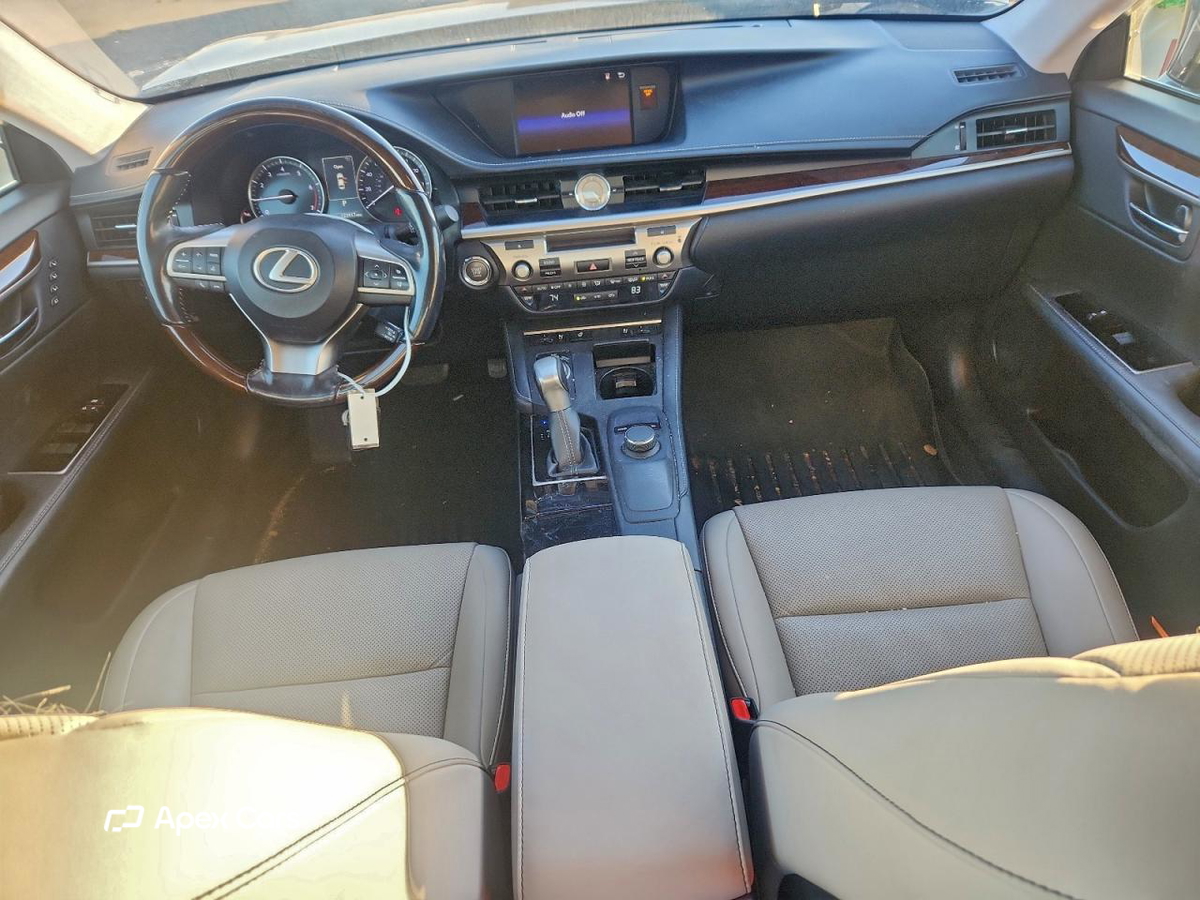 Lexus ES 2016