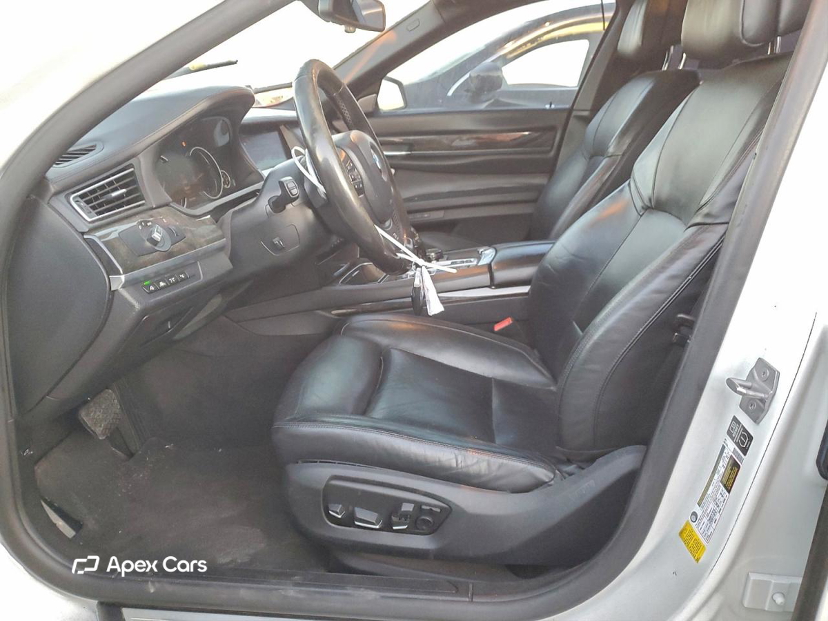 BMW Series 7 2015
