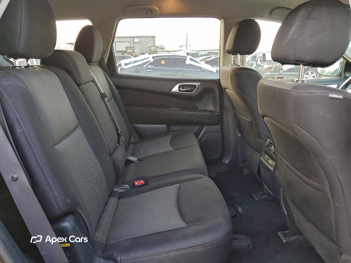 Nissan Pathfinder 2017