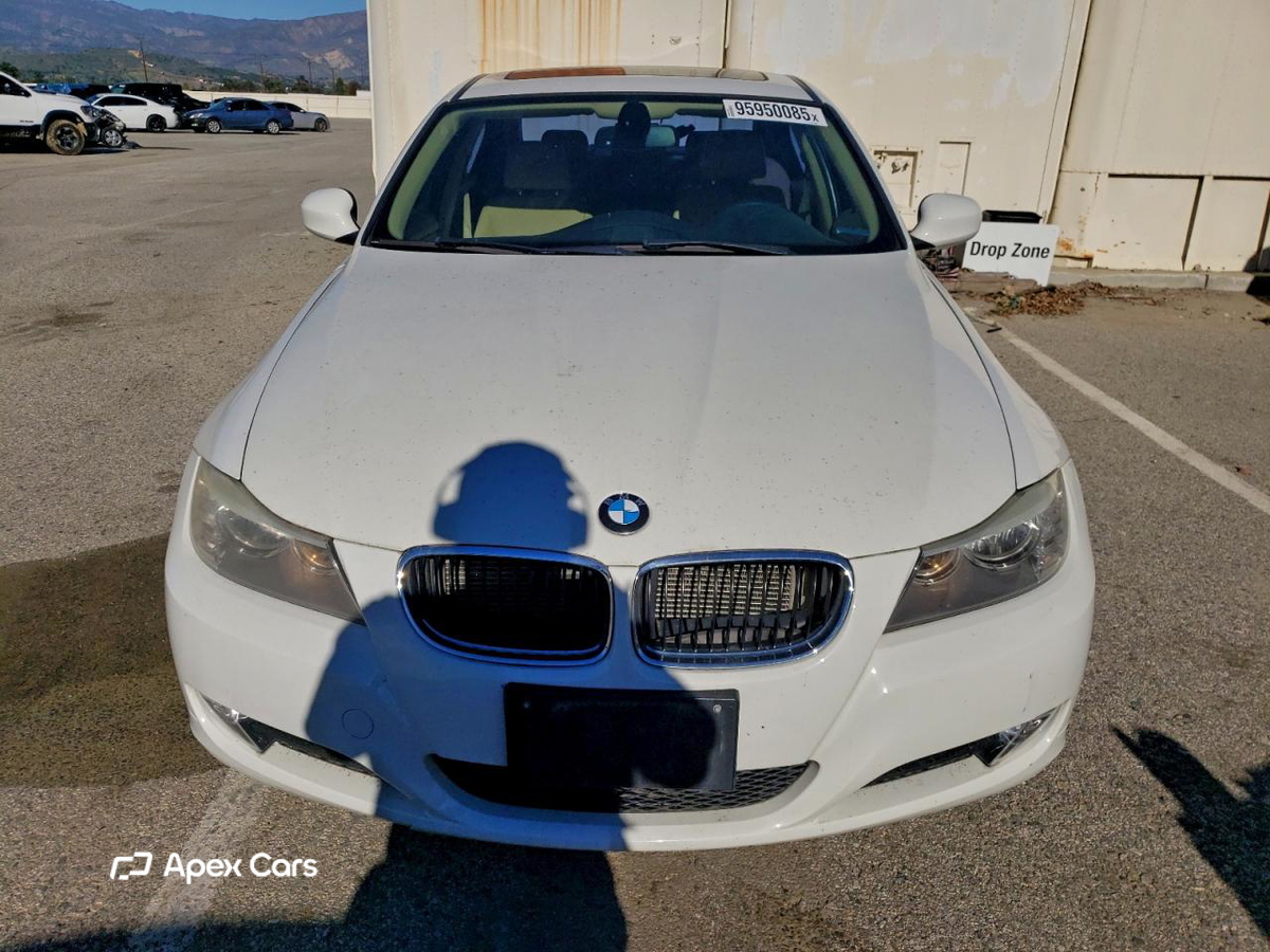 BMW Series 3 2011