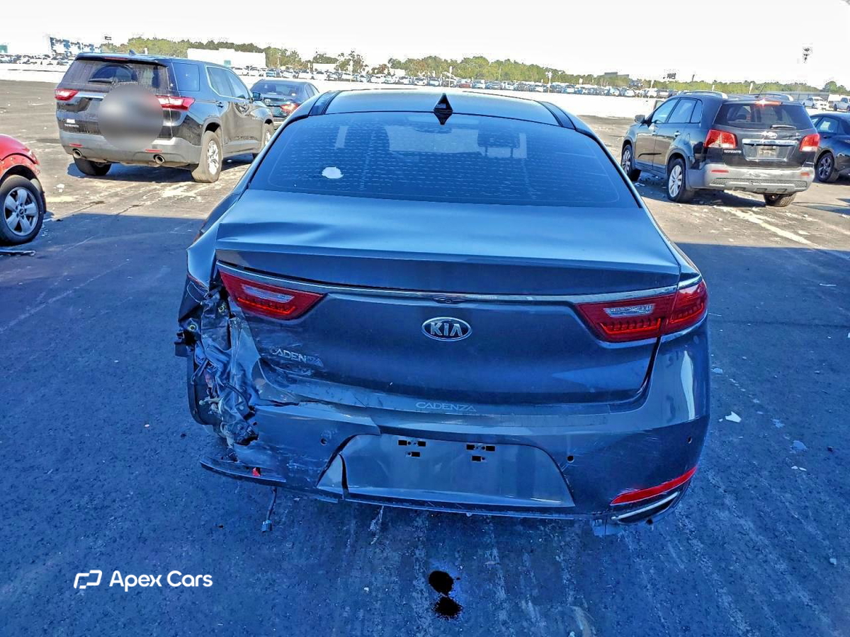 Kia Cadenza 2017