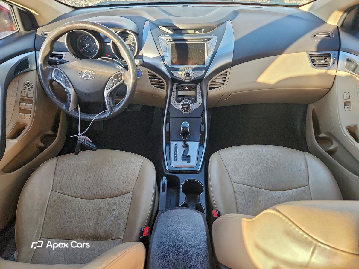 Hyundai Elantra 2013