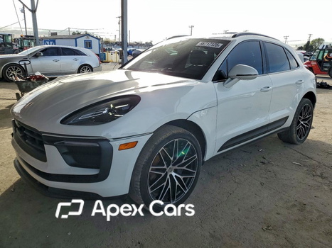 Porsche Macan 2022 - Image 1 of 15