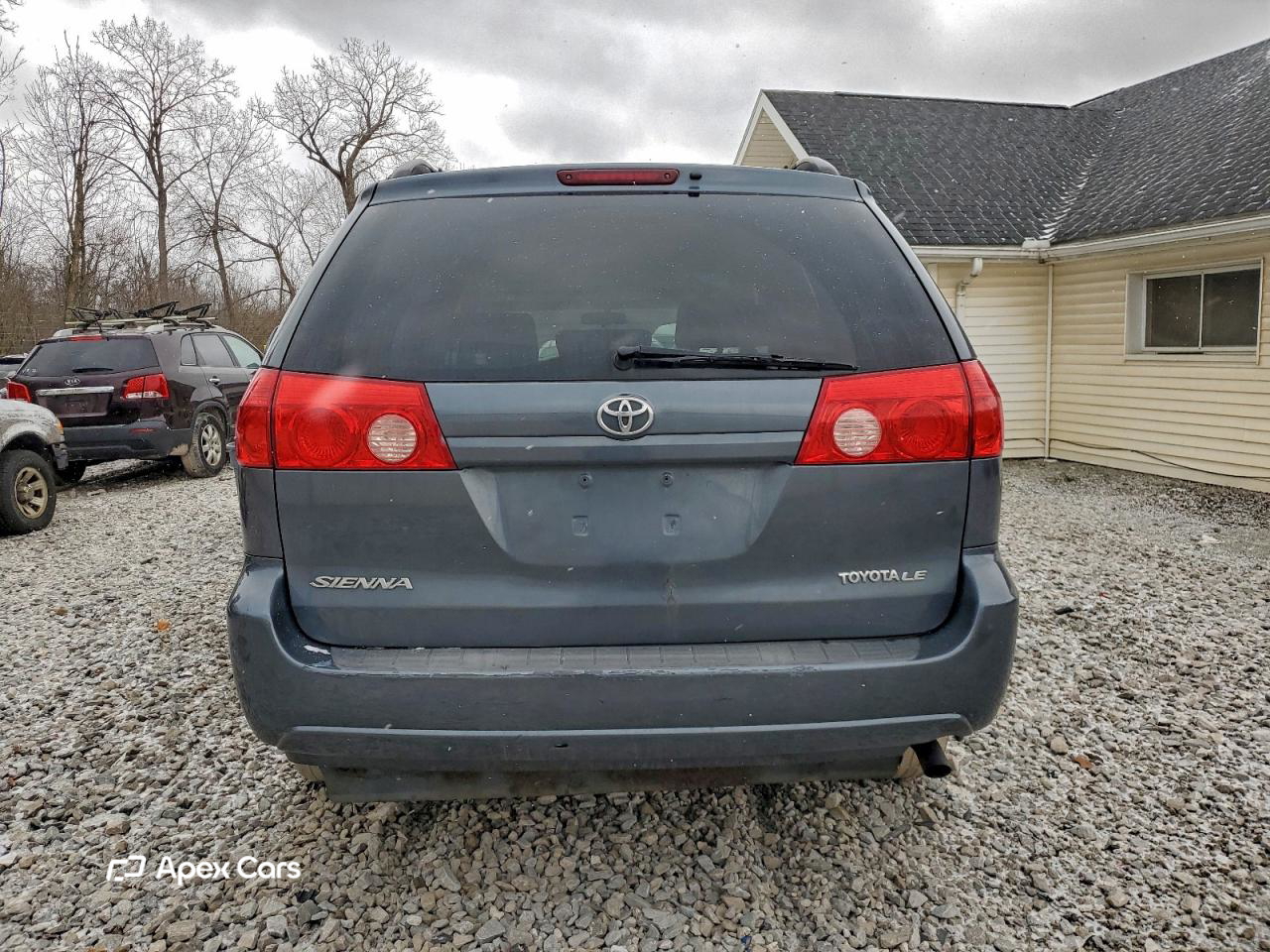 Toyota Sienna 2010