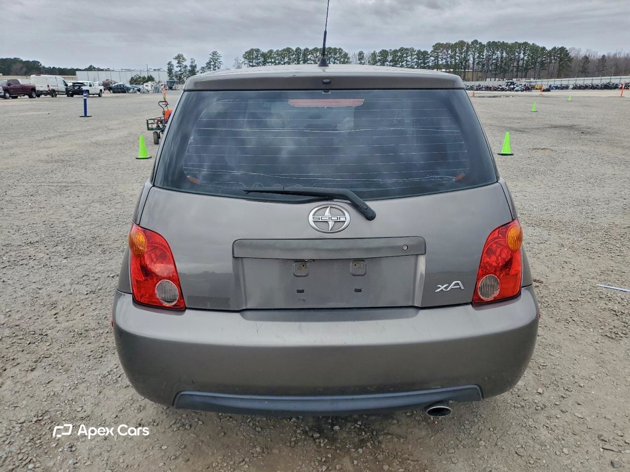 Toyota  2004