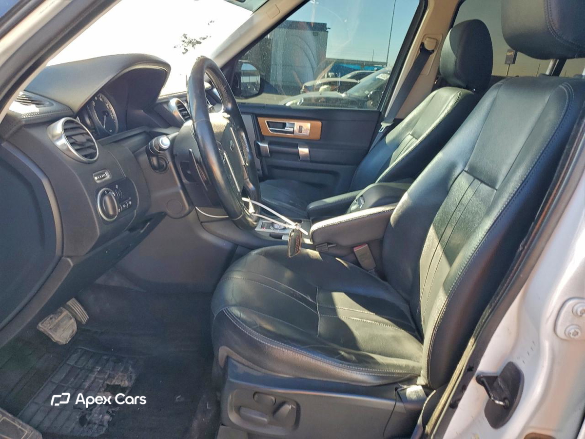 Land Rover LR4 2016