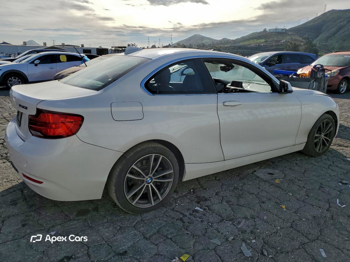 BMW Series 2 2019