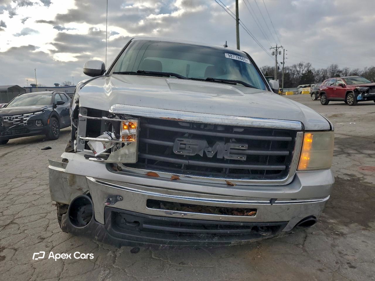 GMC Sierra 2010