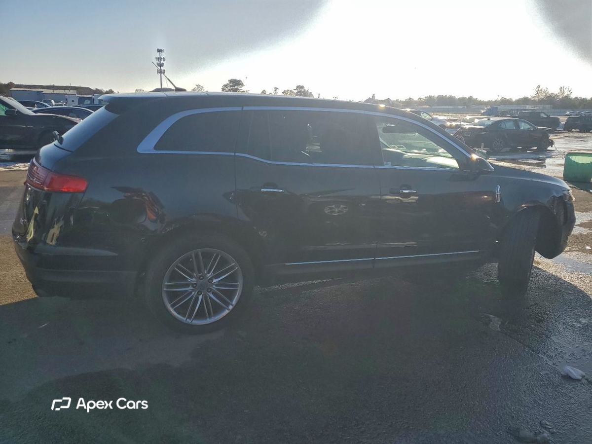 Lincoln MKT 2018