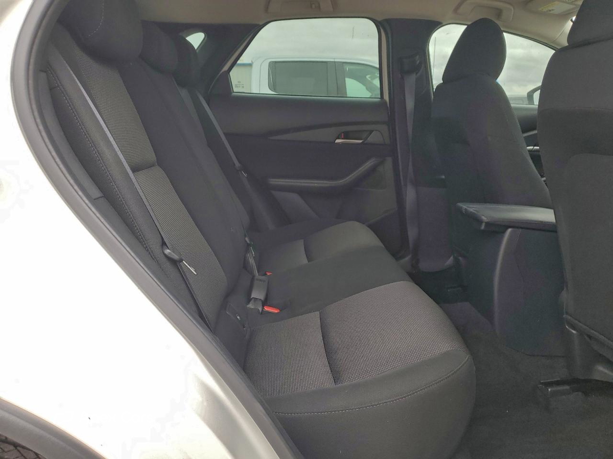 Mazda CX-30 2025