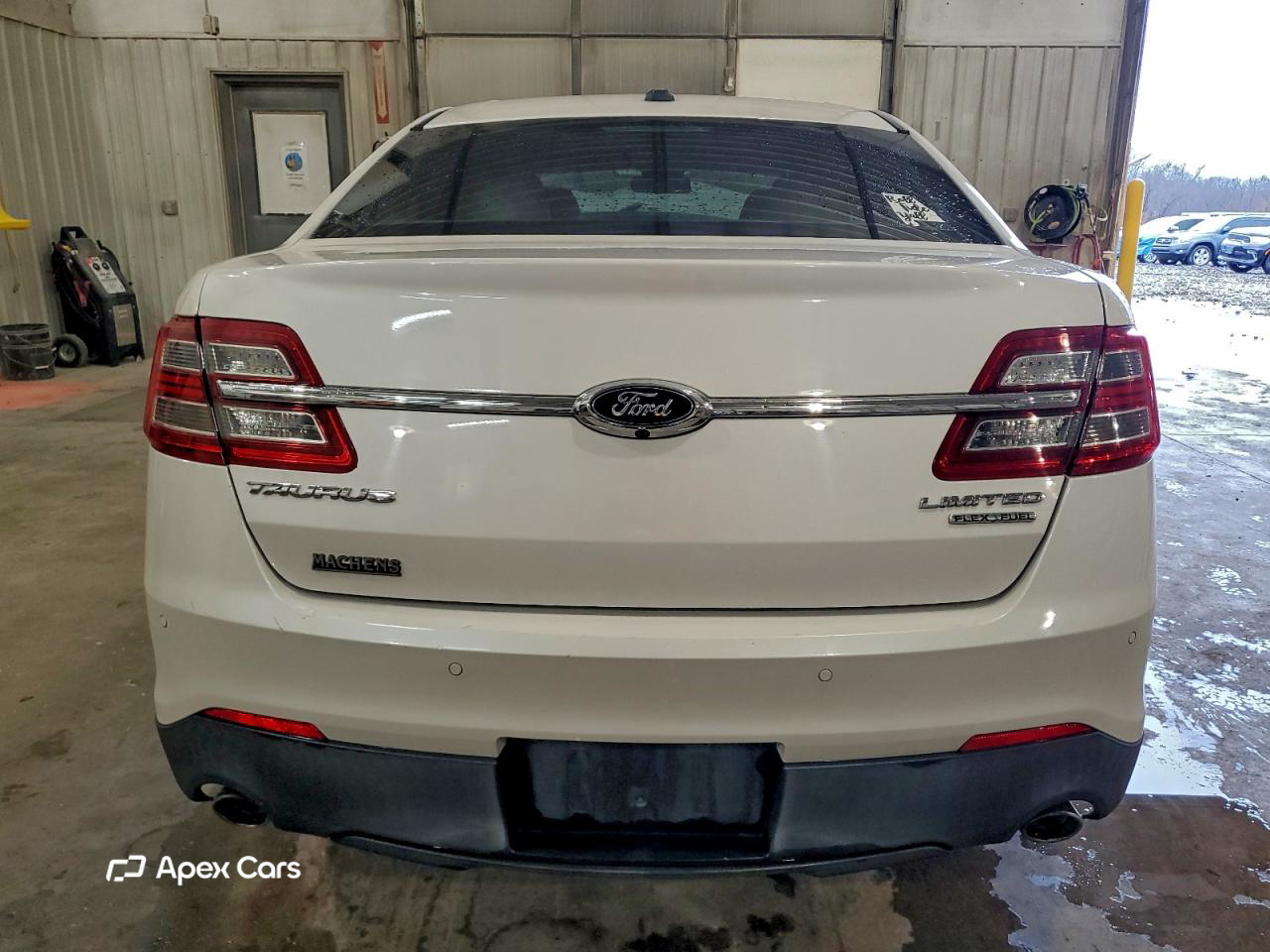 Ford Taurus 2014
