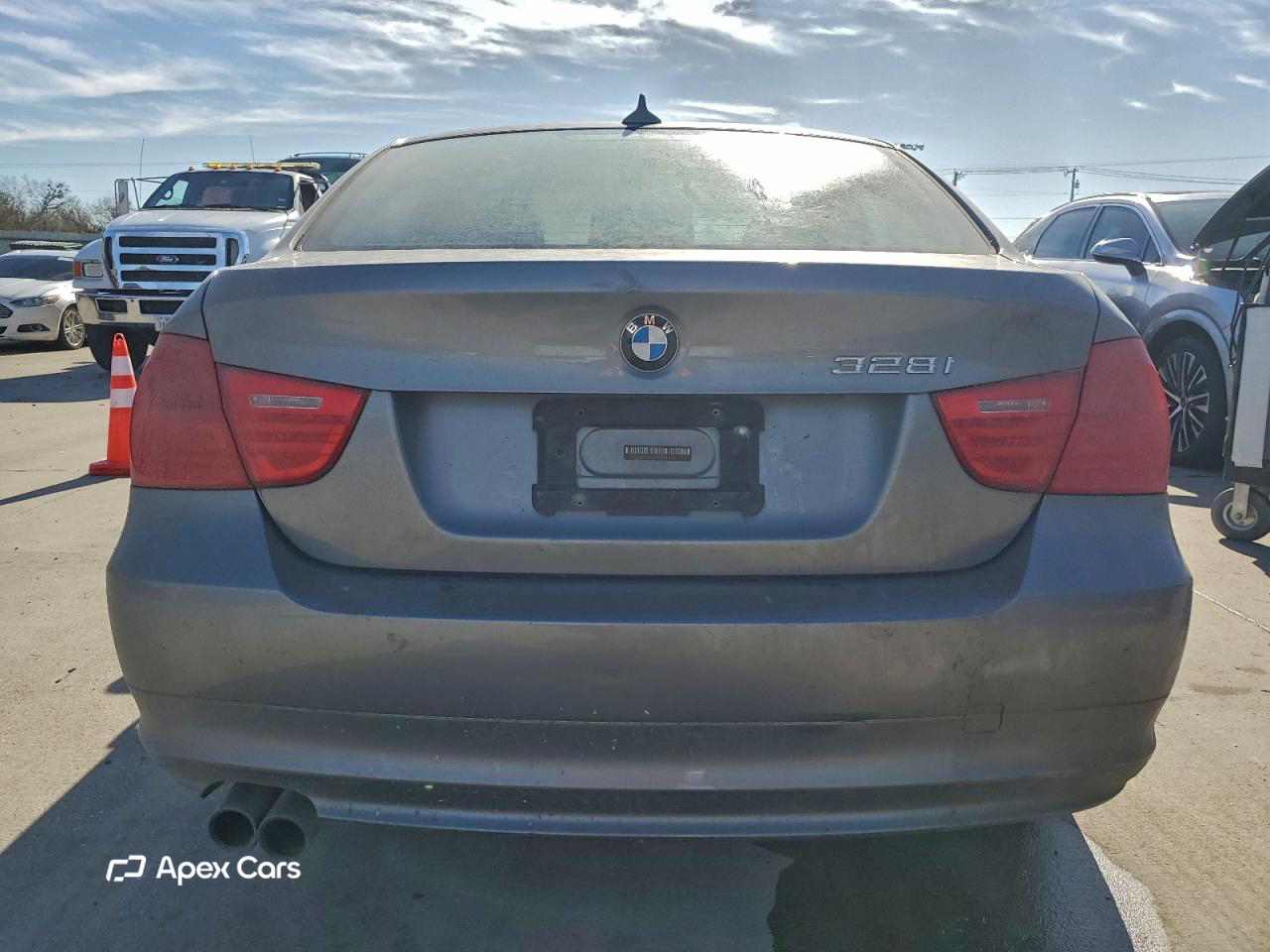 BMW Series 3 2011