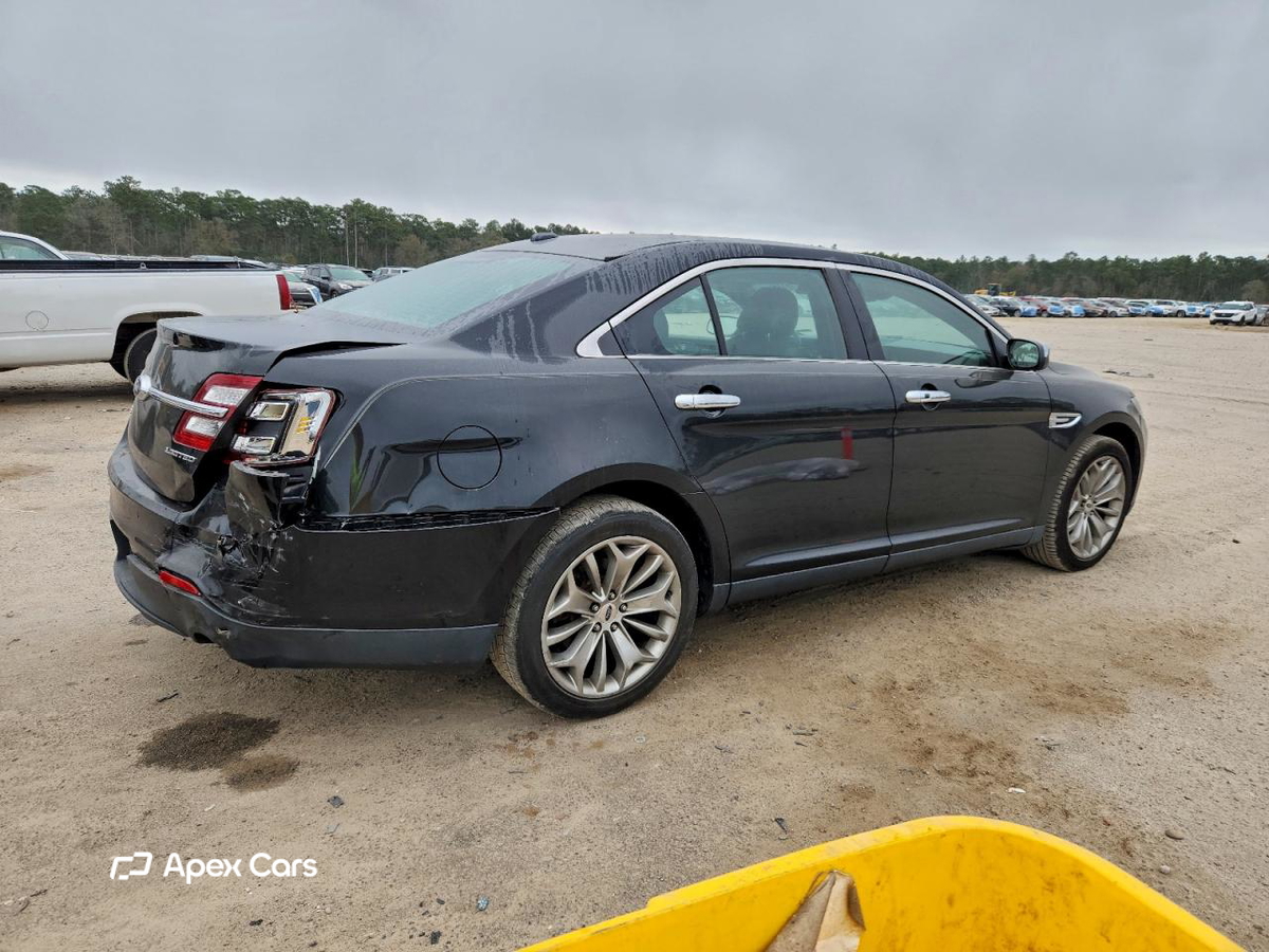 Ford Taurus 2015