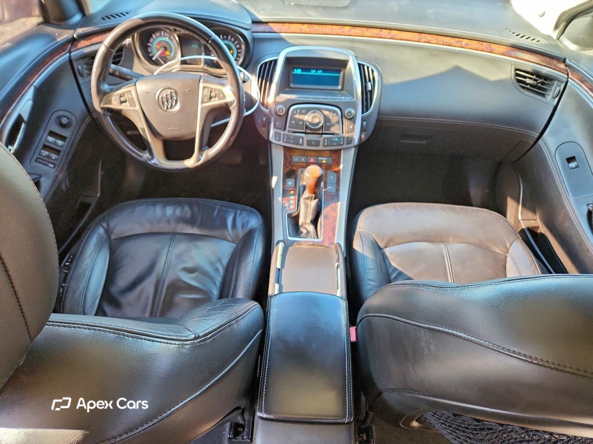 Buick LaCrosse 2011