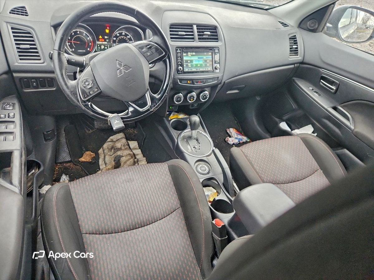 Mitsubishi Outlander 2016