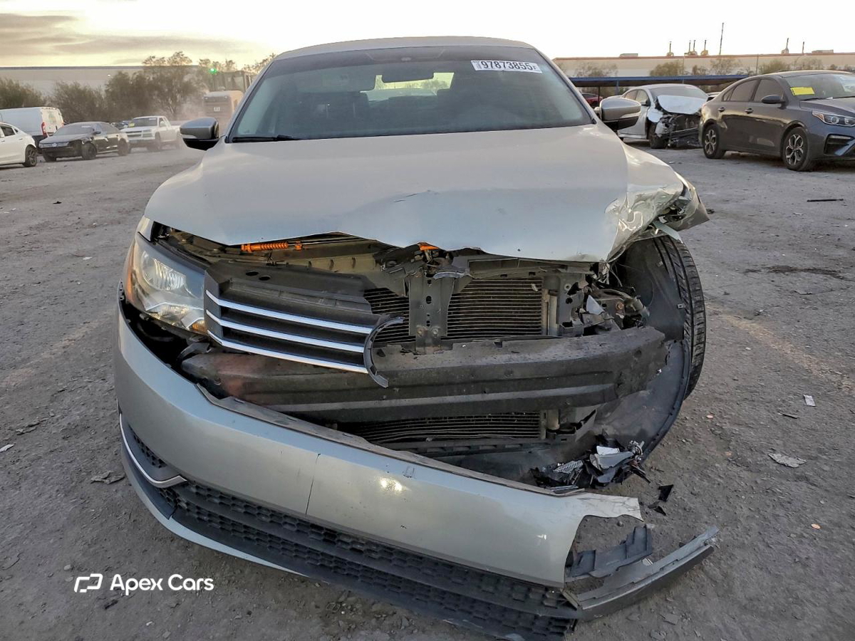 Volkswagen Passat 2013
