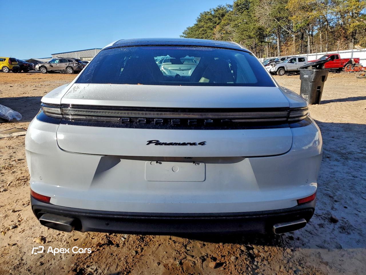 Porsche Panamera 2025