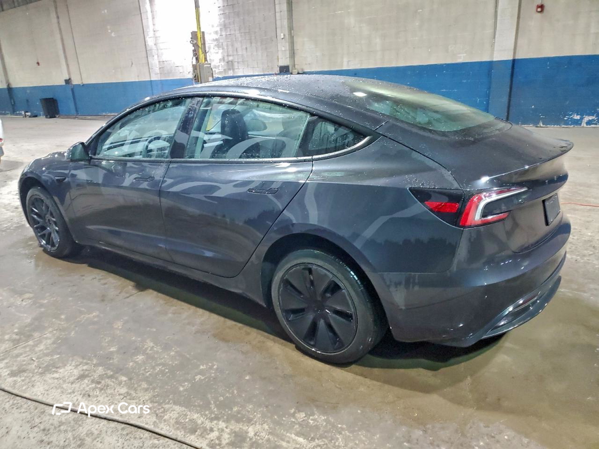 Tesla Model 3 2025