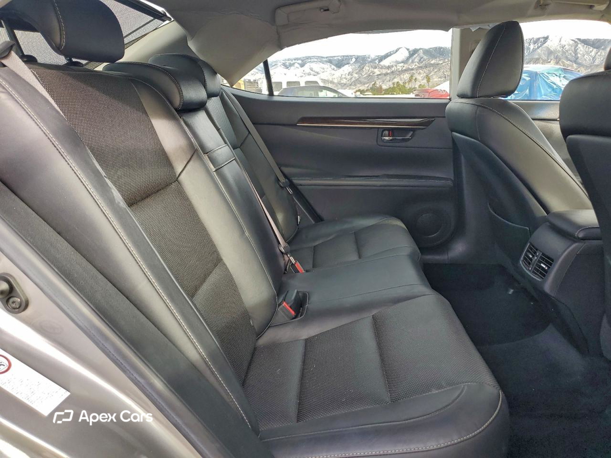 Lexus ES 2015