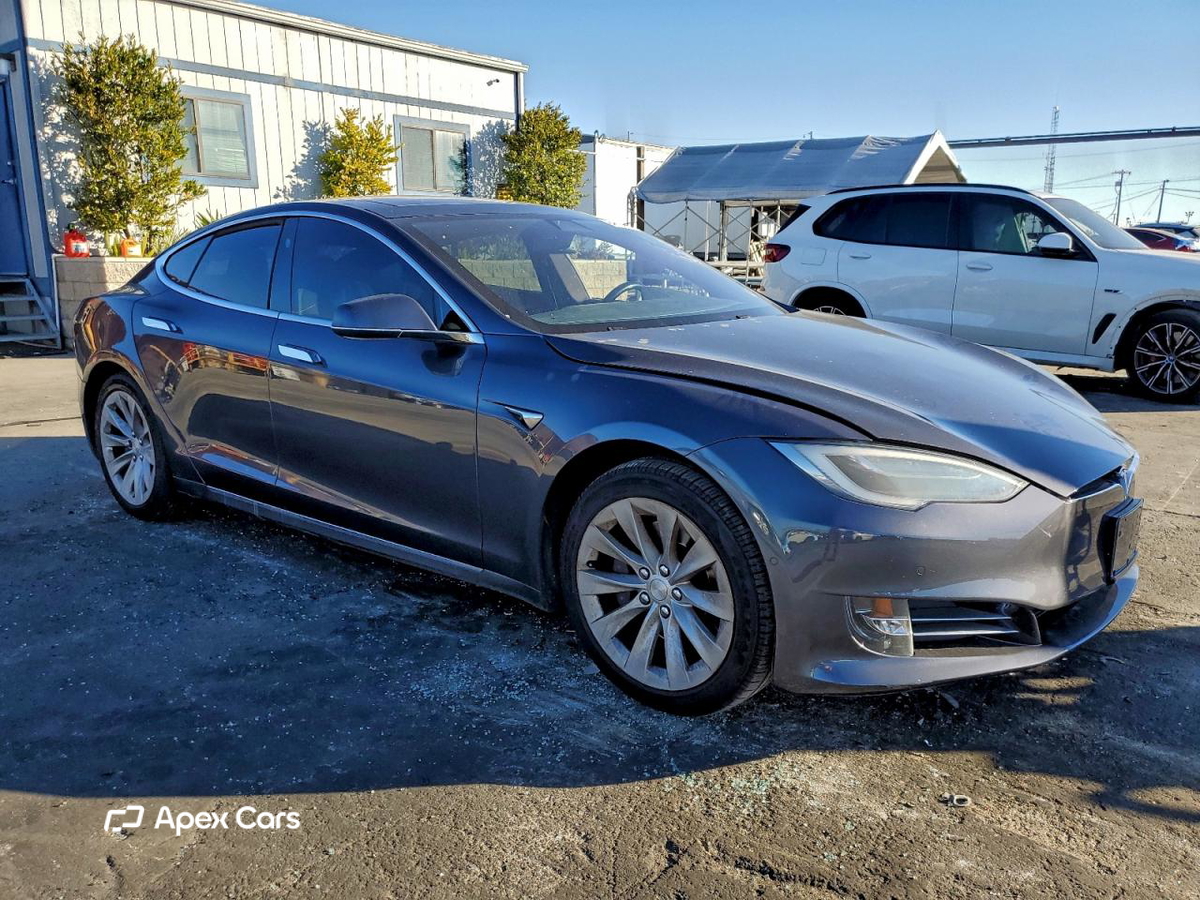 Tesla Model S 2018