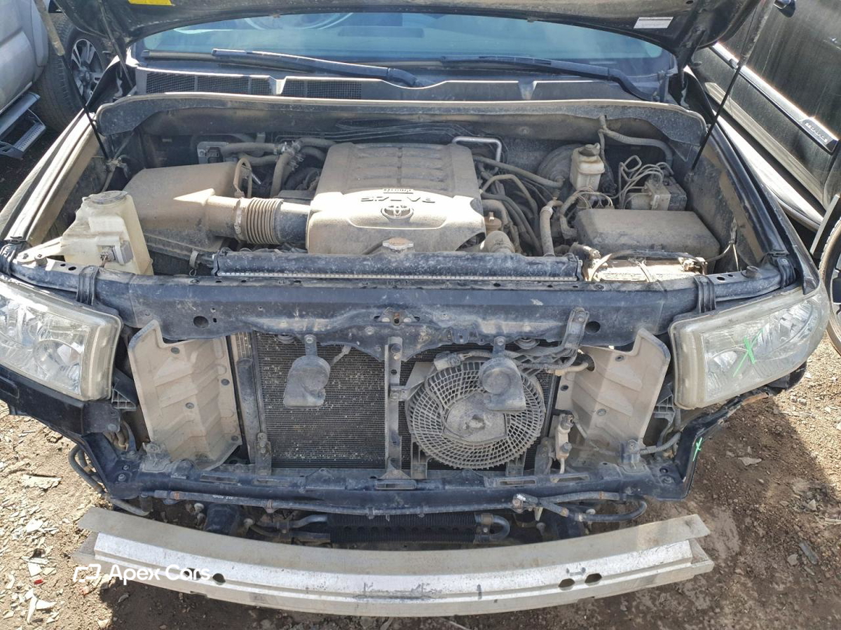 Toyota Sequoia 2013