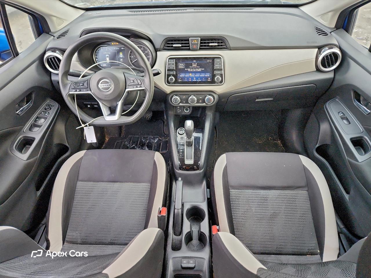 Nissan Versa 2021