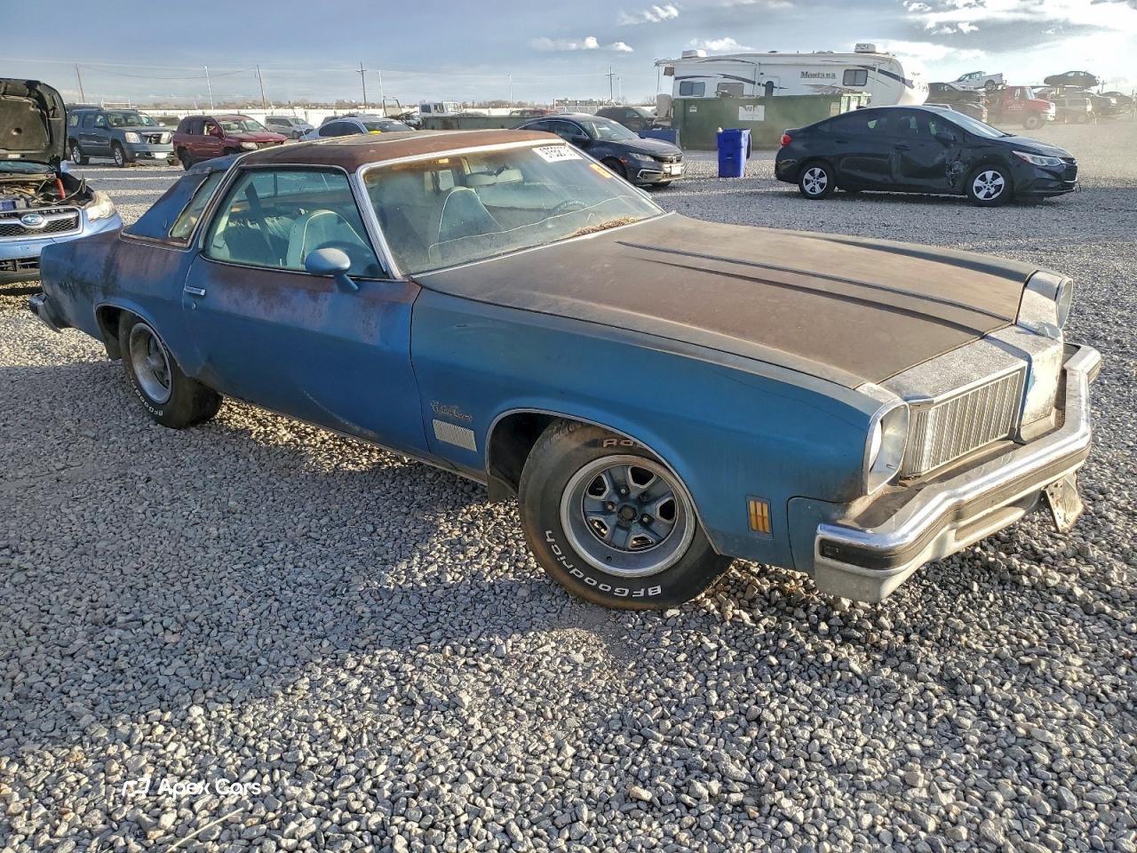Oldsmobile Cutlass 1975