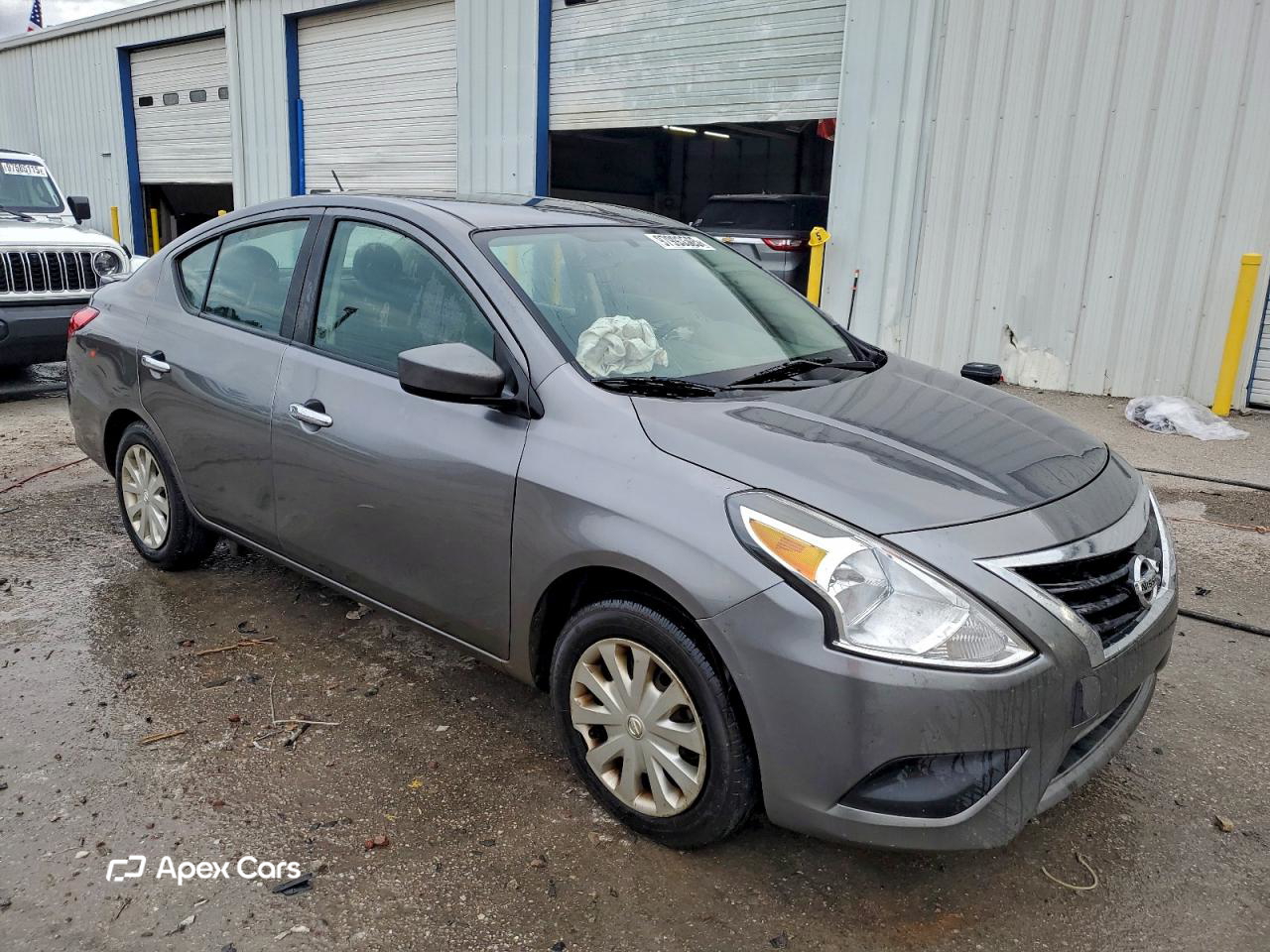 Nissan Versa 2016