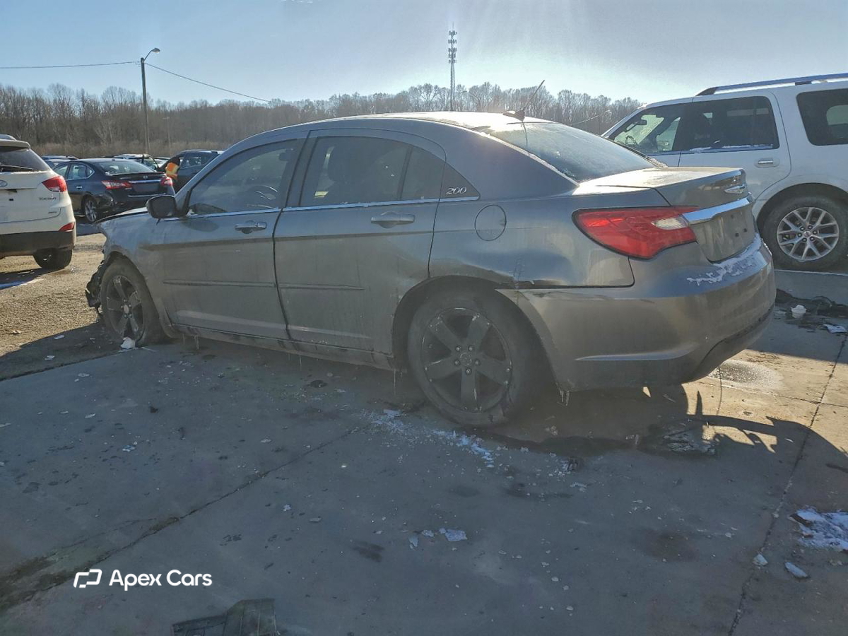 Chrysler 200 2012