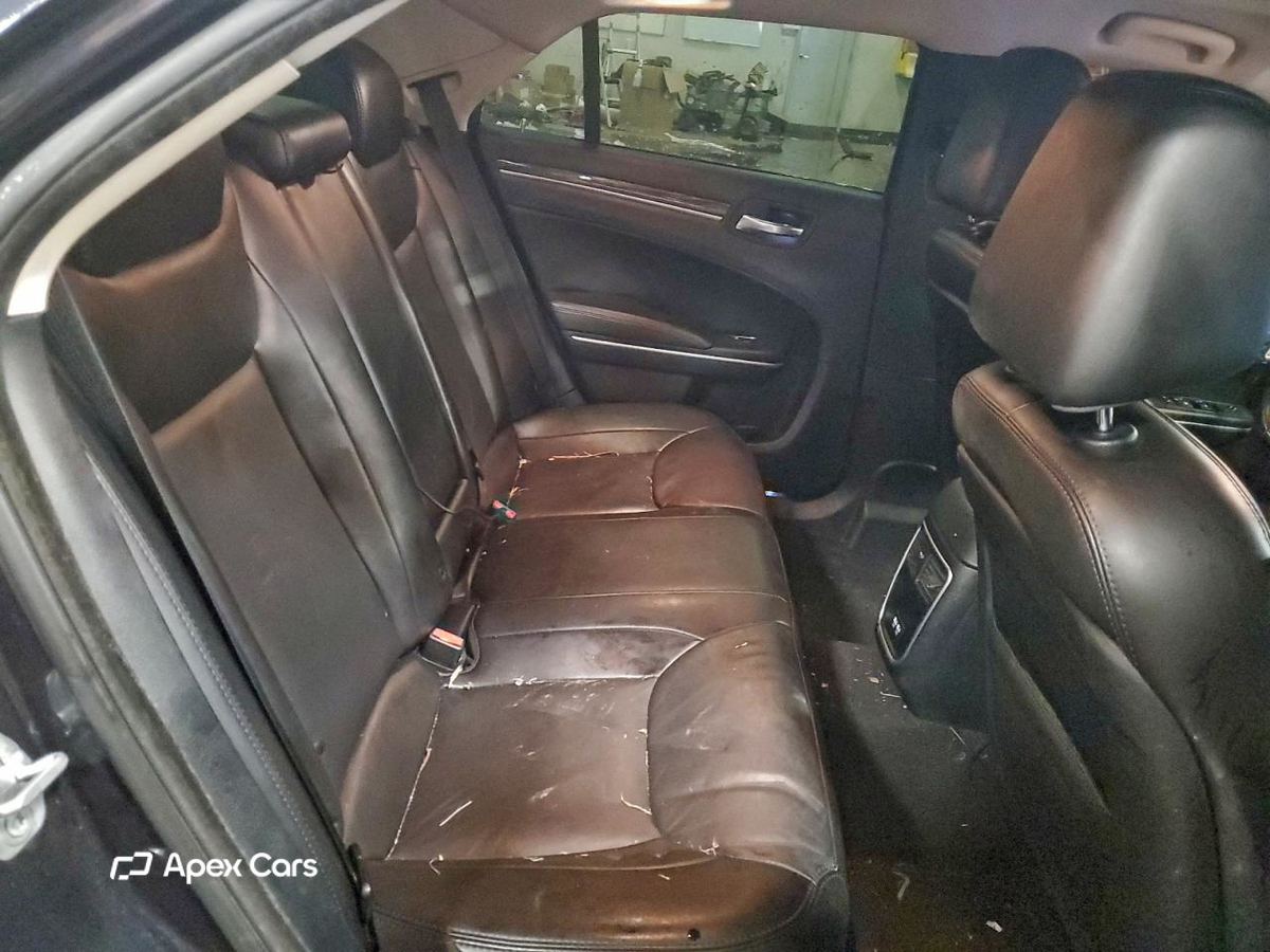 Chrysler 300 2019