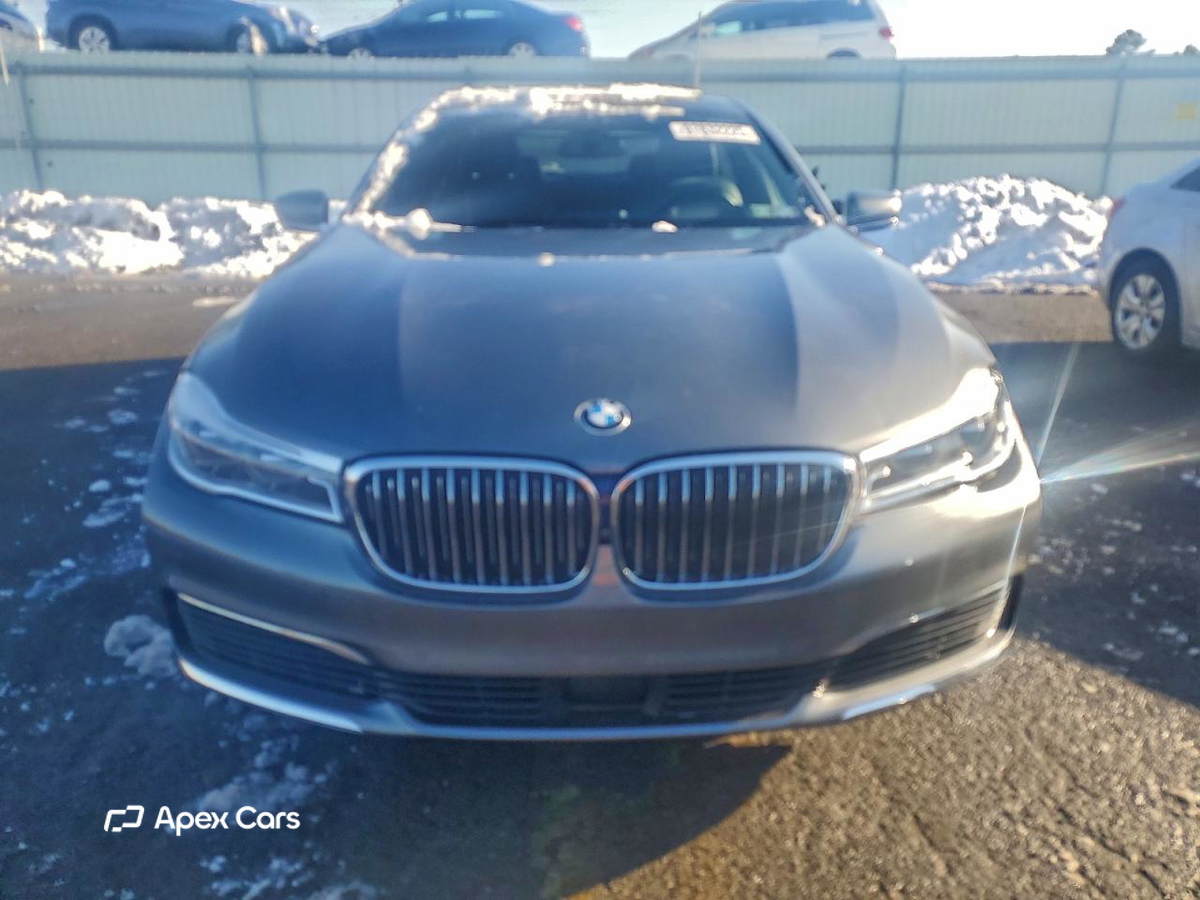 BMW Series 7 2019