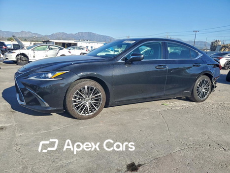 Lexus ES 2022 - Image 1 of 13