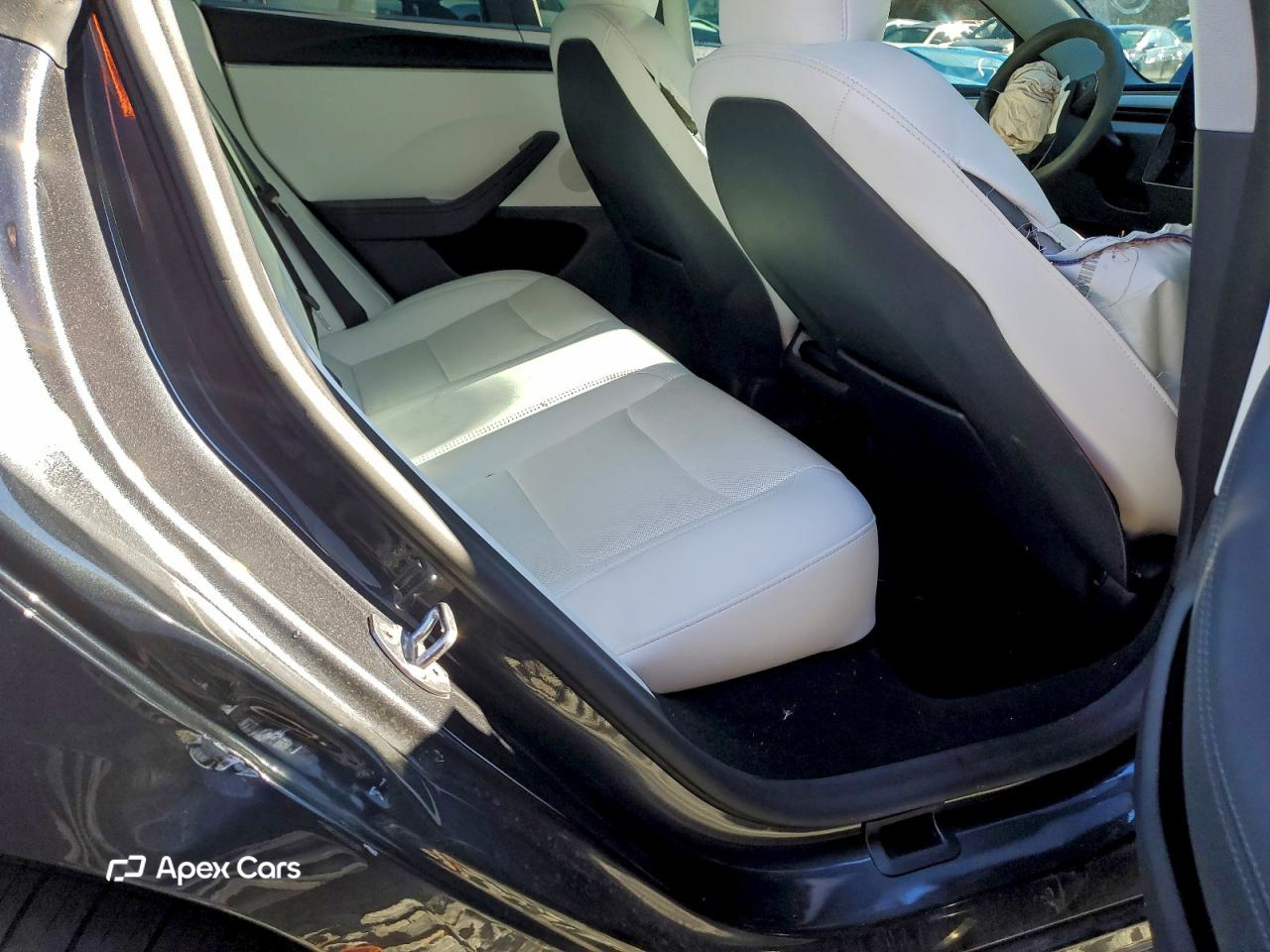 Tesla Model 3 2025