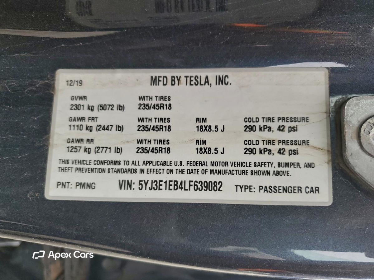 Tesla Model 3 2020