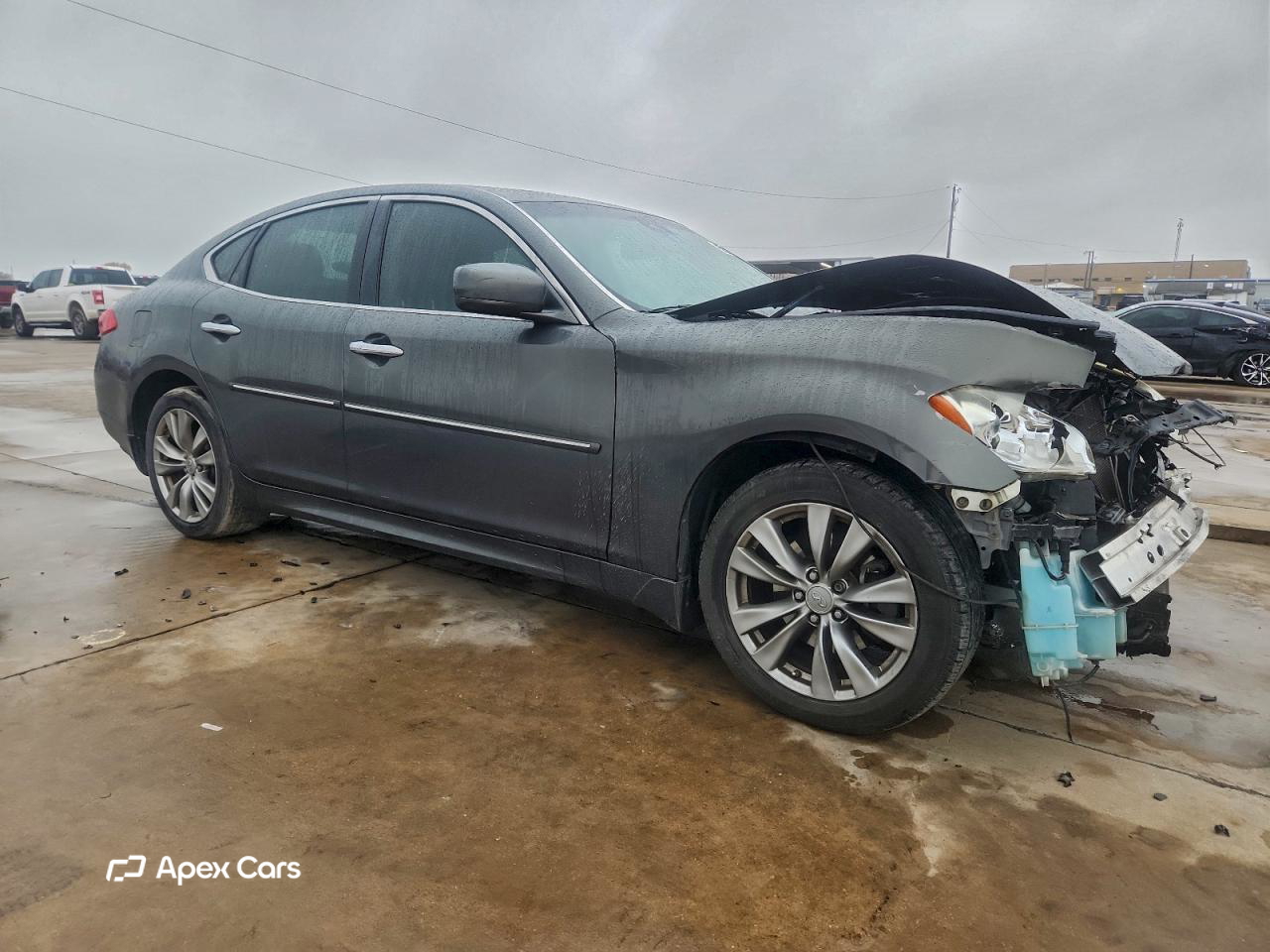 Infiniti M 2012