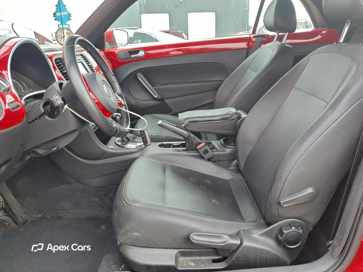 Volkswagen Beetle 2013