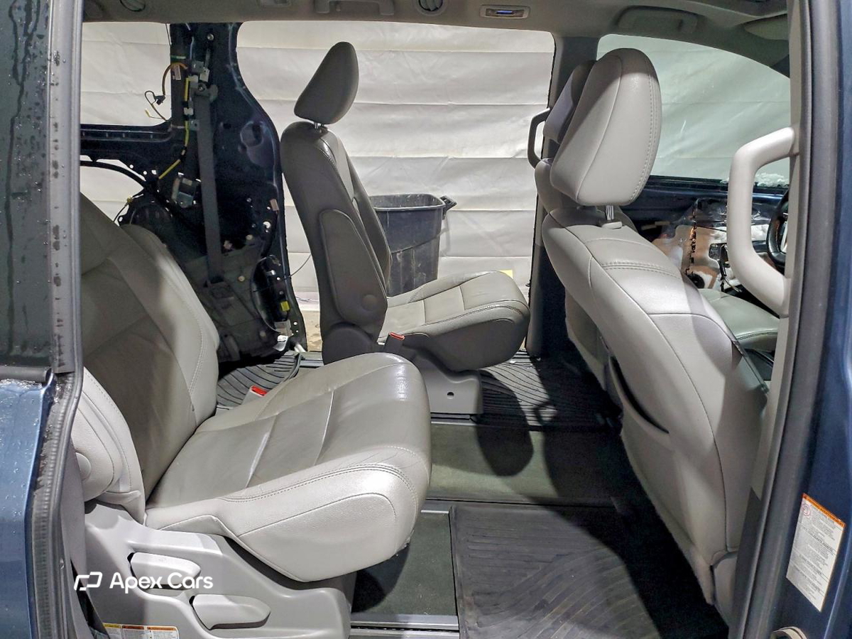 Toyota Sienna 2017
