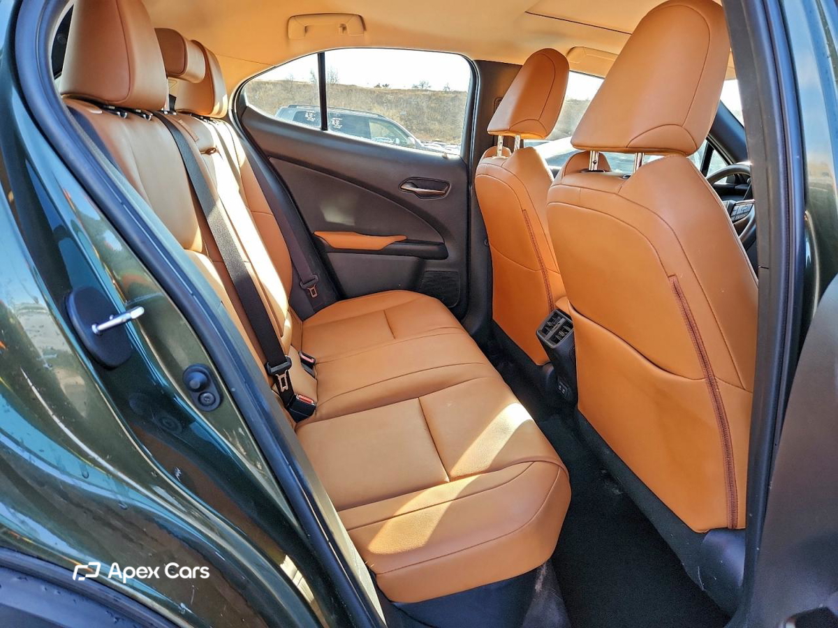 Lexus UX 2020