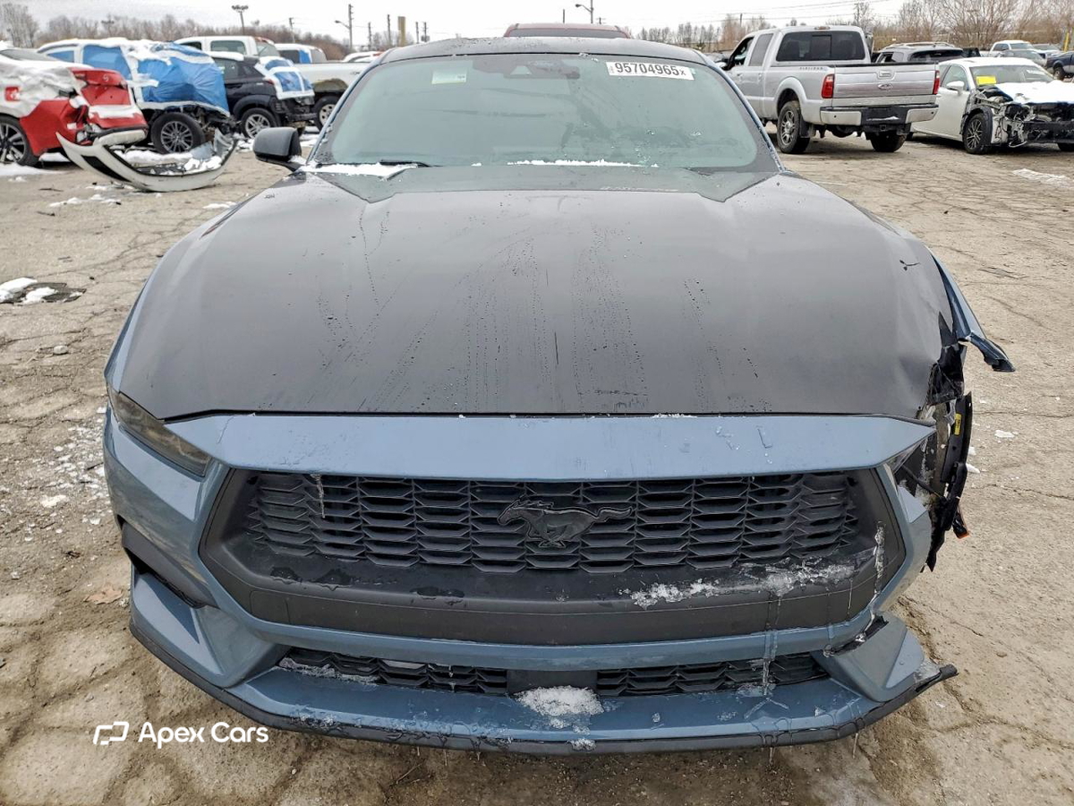 Ford Mustang 2024